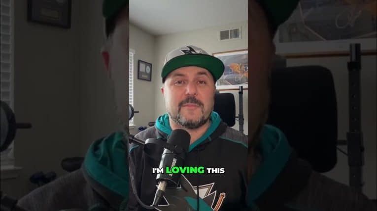 Shatner SLAMS Star Trek’s ‘Woke’ Writing!  #shorts